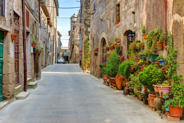 Fototapete - Alley old town Tuscany Italy