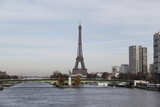 Fototapeta Paryż - La Seine et la Tour Eiffel à Paris