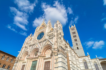 Wall Mural - Santa Maria Assunta Cathedral in Siena, Italy