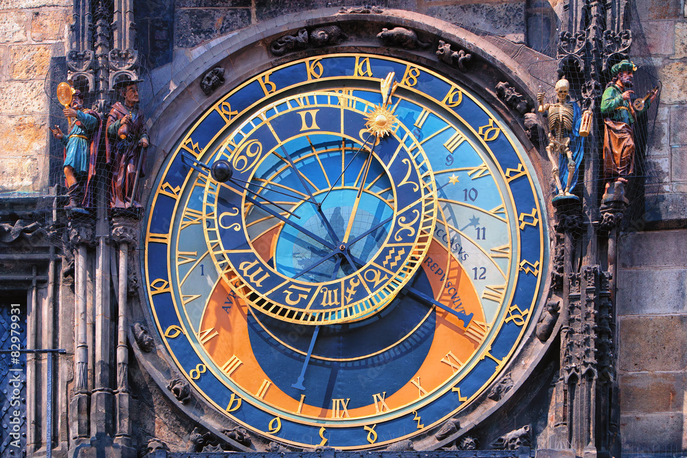 Obraz na płótnie Famous astronomical clock Orloj in Prague w salonie