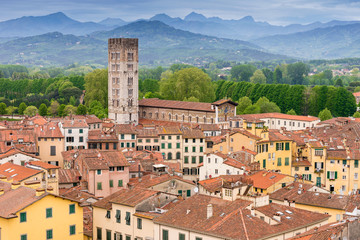 Fototapete - Lucca Tuscany Italy