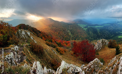 Obraz w ramie Rock and forest at autumn in Slovakia