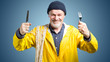 © dbunn - hungriger Seemann mit Messer und Gabel bereit zum Essen