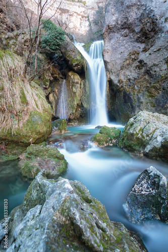 narodziny-rzeki-w-naturalnym-parku-ured