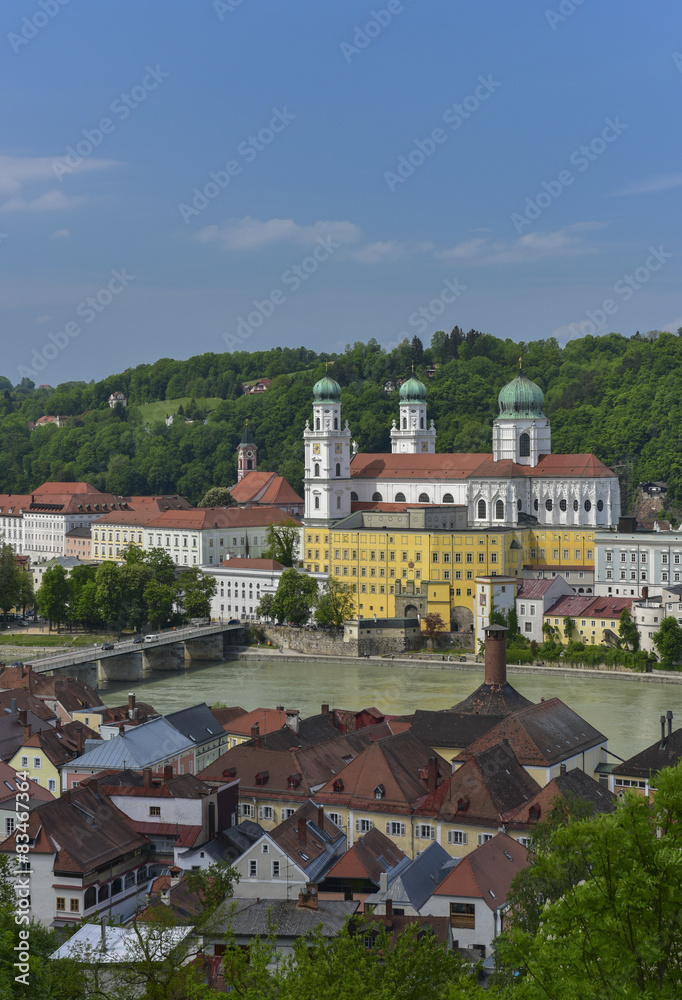 Blick vom Kloster Mariahilf  zum Stephansdom in Passau - obrazy, fototapety, plakaty 