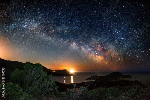 Fotografia Milky way on over the Malfatano Cape