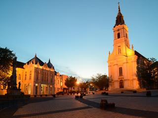 King Bela square by night