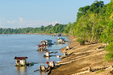 Sticker - Indonesia - Village on the Mahakam river, Borneo