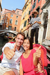 Wall Mural - Travel - happy couple traveling in Venice gondola