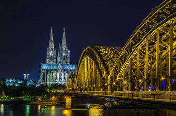 Wall Mural - view of Cologne Cathedral, Germany