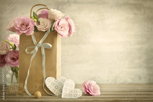 Fotografija Wedding background with roses flowers and Hearts - vintage styl