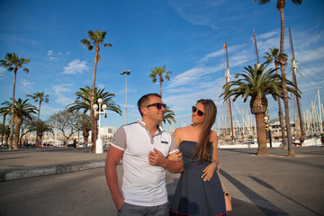 Wall Mural - Travel couple happy in Barcelona