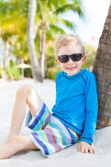 Canvas Print - kid at the beach