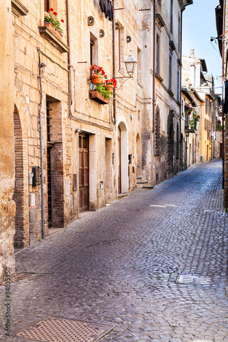 Naklejka dekoracyjna The streets of the old Italian city of Orvieto