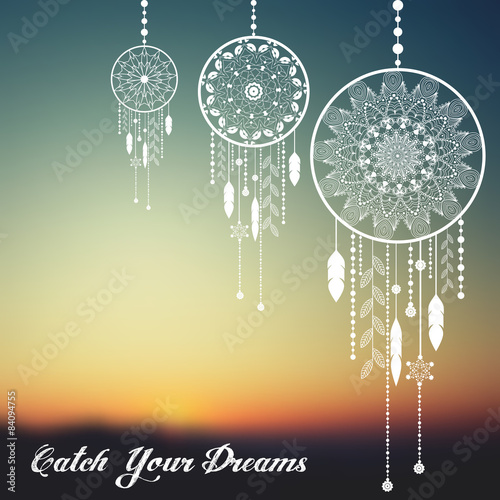 Fotografia Vector dream catcher on sunset blurred mesh background.