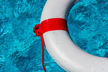 Poster - Rettungsring in einem Pool