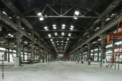 Plakat na zamówienie Empty floor in abandoned factory