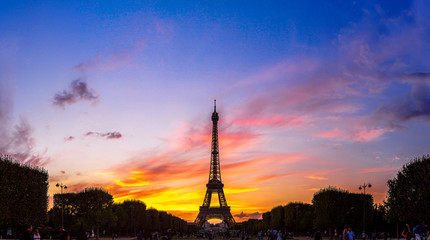  Eiffel Tower at sunset in Paris