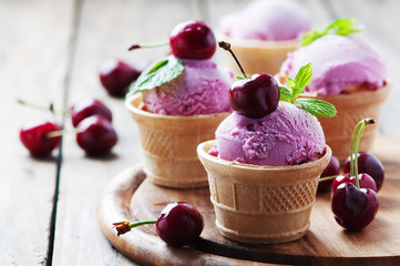 Sticker - Cherry ice-cream with mint