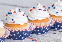 Patriotic Cupcakes With Sprinkles
