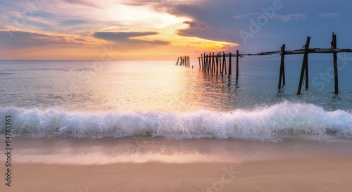 Nowoczesny obraz na płótnie sea sand sun