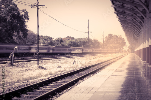 Fotografía railway station at Chiangmai Thailand in vintage color filter