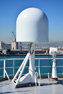 Fototapete - Satellite communication antenna on the top of large sea going ship