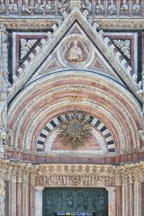 Canvas Print - Detail of facade of Siena Cathedral (Duomo di Siena), Siena, Italy