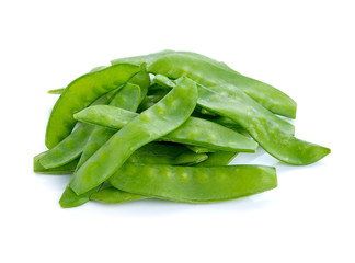 Poster - Fresh peas isolated on white background