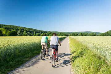 Wall Mural - Radfahrer Radtour