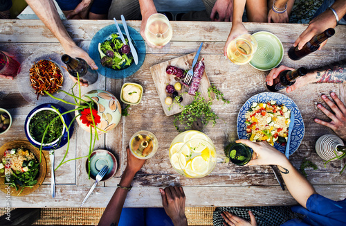 Fotografía Beach Party Dinner Friendship Happiness Summer Concept