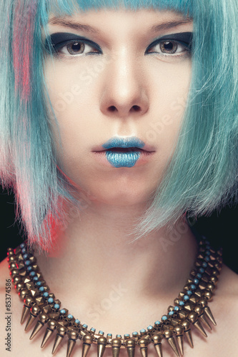 Naklejka na szybę Girl with blue hair and fashion art make up