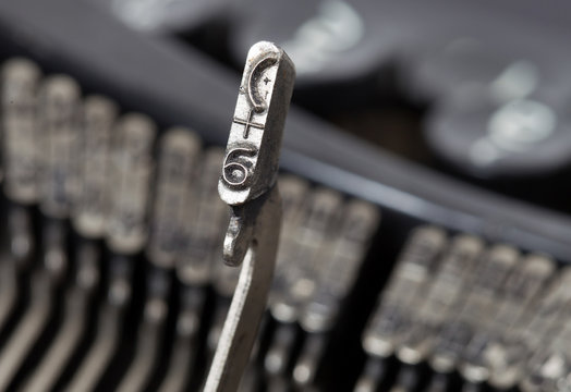 6 hammer - old manual typewriter