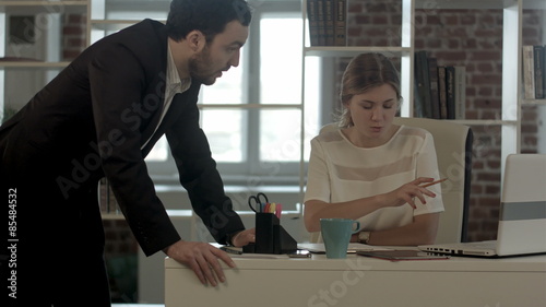 film-gotovie-na-vse-sekretarshi