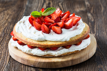 Wall Mural - Strawberry cream layer cake