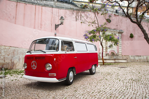 Fototapeta na wymiar Camping-Car autour du Monde