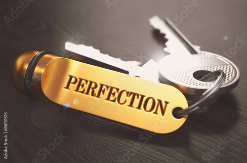 Fotografía Perfection Concept. Keys with Golden Keyring.