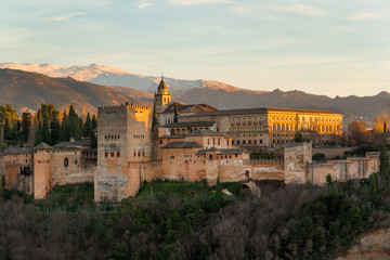 Wall Mural - Beautiful Alhambra palace and surrounding mountains in Granada, Spain