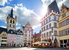 Trier – Hauptmarkt Mit Sankt Gangolf Und Steipe