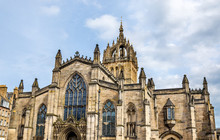 View Of St. Giles' Cathedral In Edinburgh - Scotland
