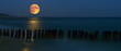 Zachód księżyca nad Bałtykiem / morze bałtyckie