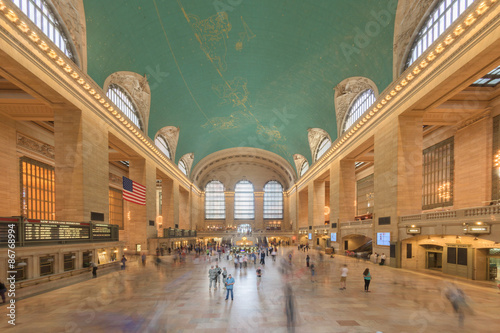 Fotografía NEW YORK - USA - 11 JUNE 2015 Grand Central station is full of people
