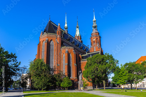 Dekoracja na wymiar  katedra-sw-pawla-i-piotra-w-legnicy-w-polsce