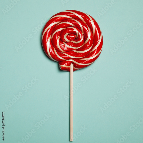 Photographie Sucette rouge sucrée pour les enfants