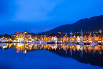 Wall Mural - Bergen Bryggen at Night