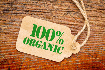 one hundred percent organic sign on a price tag