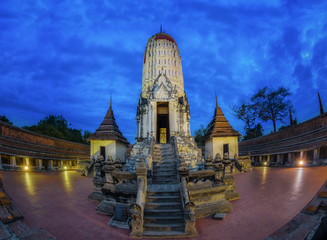 Wall Mural - Putthaisawan temple