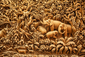 Canvas Print - Carved Thai elephant