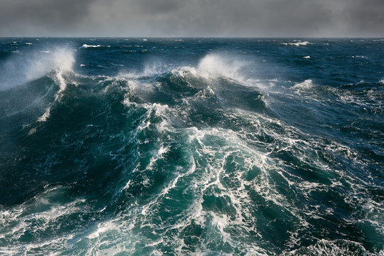 Fototapete - sea wave in atlantic ocean