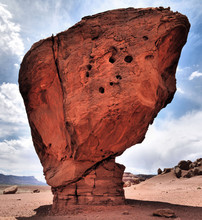 Balanced Rock / Balanced Rock Formations Near Marble Canyon Arizona